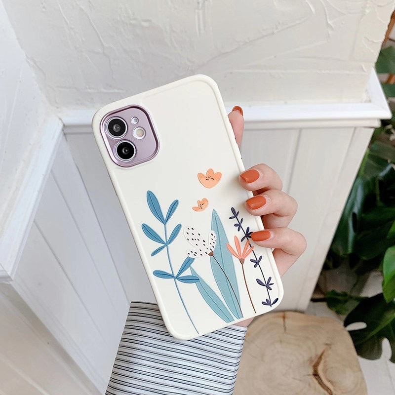 Aesthetic Flower & Heart Phone Cover